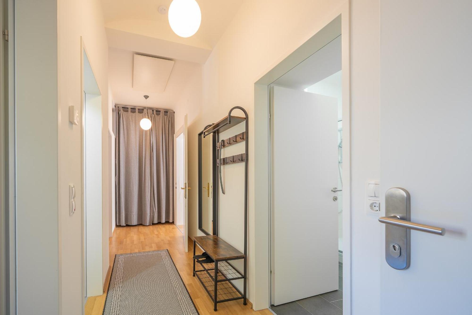 M&O Apartment, Zentral In Innenstadt-& Bahnhofsnaehe - Parkgarage グラーツ エクステリア 写真