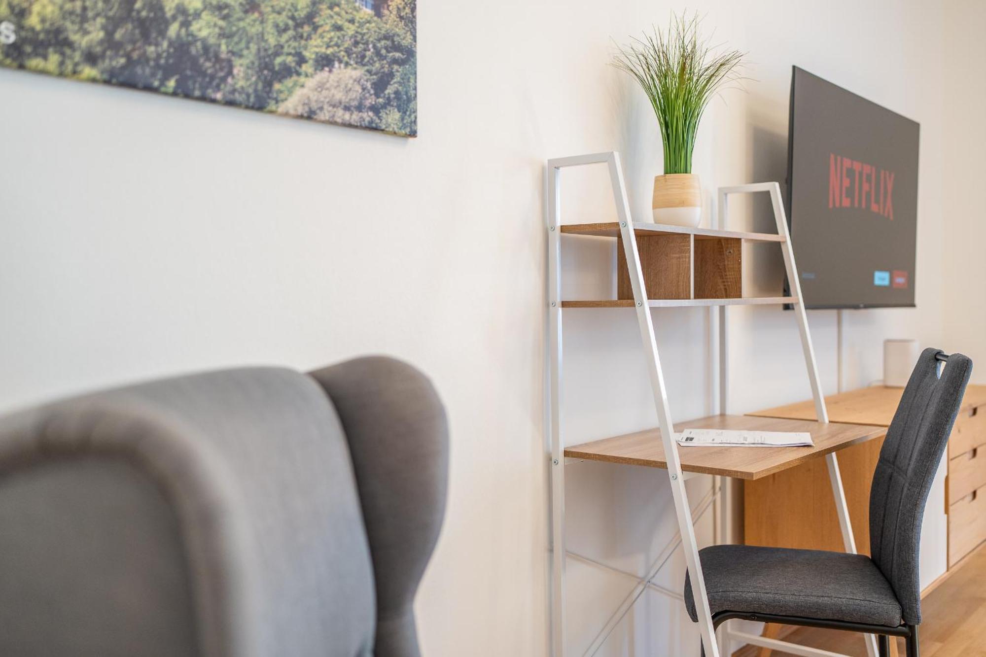 M&O Apartment, Zentral In Innenstadt-& Bahnhofsnaehe - Parkgarage グラーツ エクステリア 写真